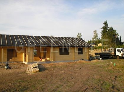 construction de la maison en bois en kit louisa