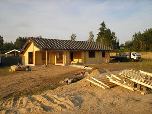 construction de la maison en bois en kit louisa