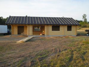 construction de la maison en bois en kit louisa