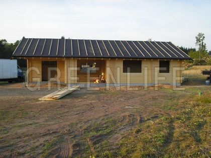 construction de la maison en bois en kit louisa